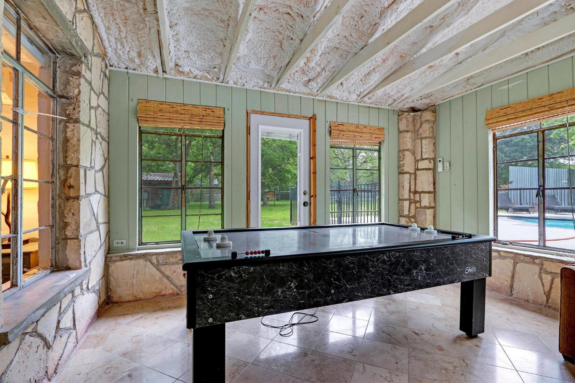 Вілла Rock House On Cypress Creek Вімберлі Екстер'єр фото